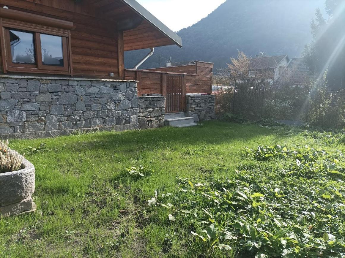 Joli Appart Terrasse Et Jardinet Albertville Exteriör bild