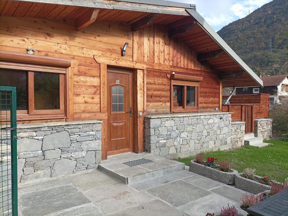 Joli Appart Terrasse Et Jardinet Albertville Exteriör bild